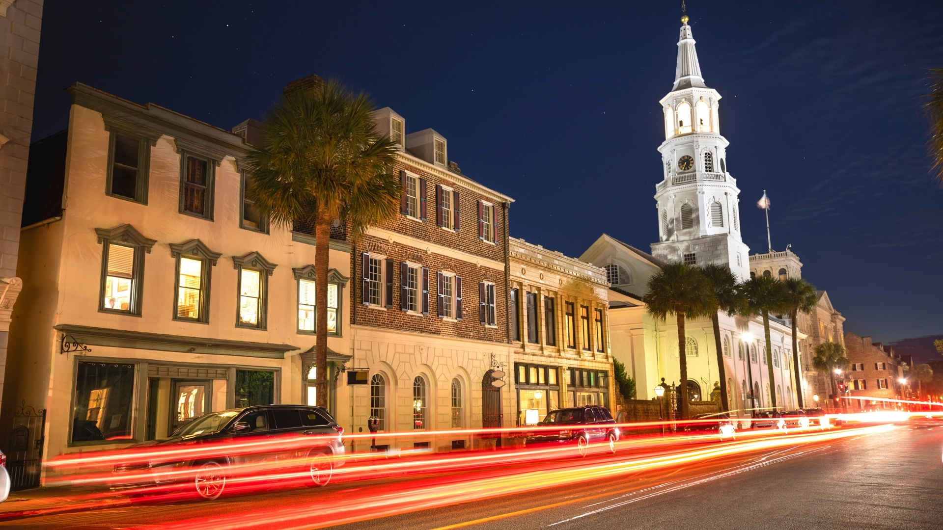 Charleston Ghost Tour at Night Downtown